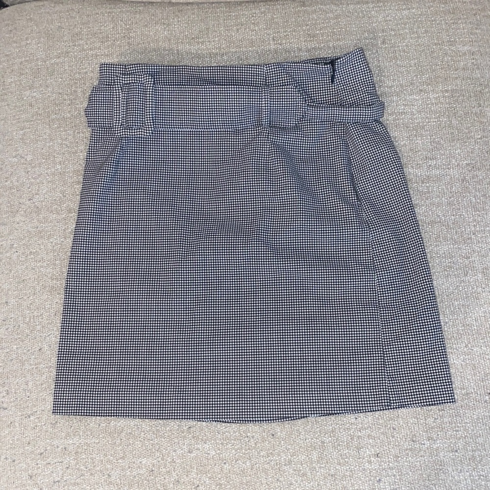 CHECKERED SKIRT WITH BUCKLE
